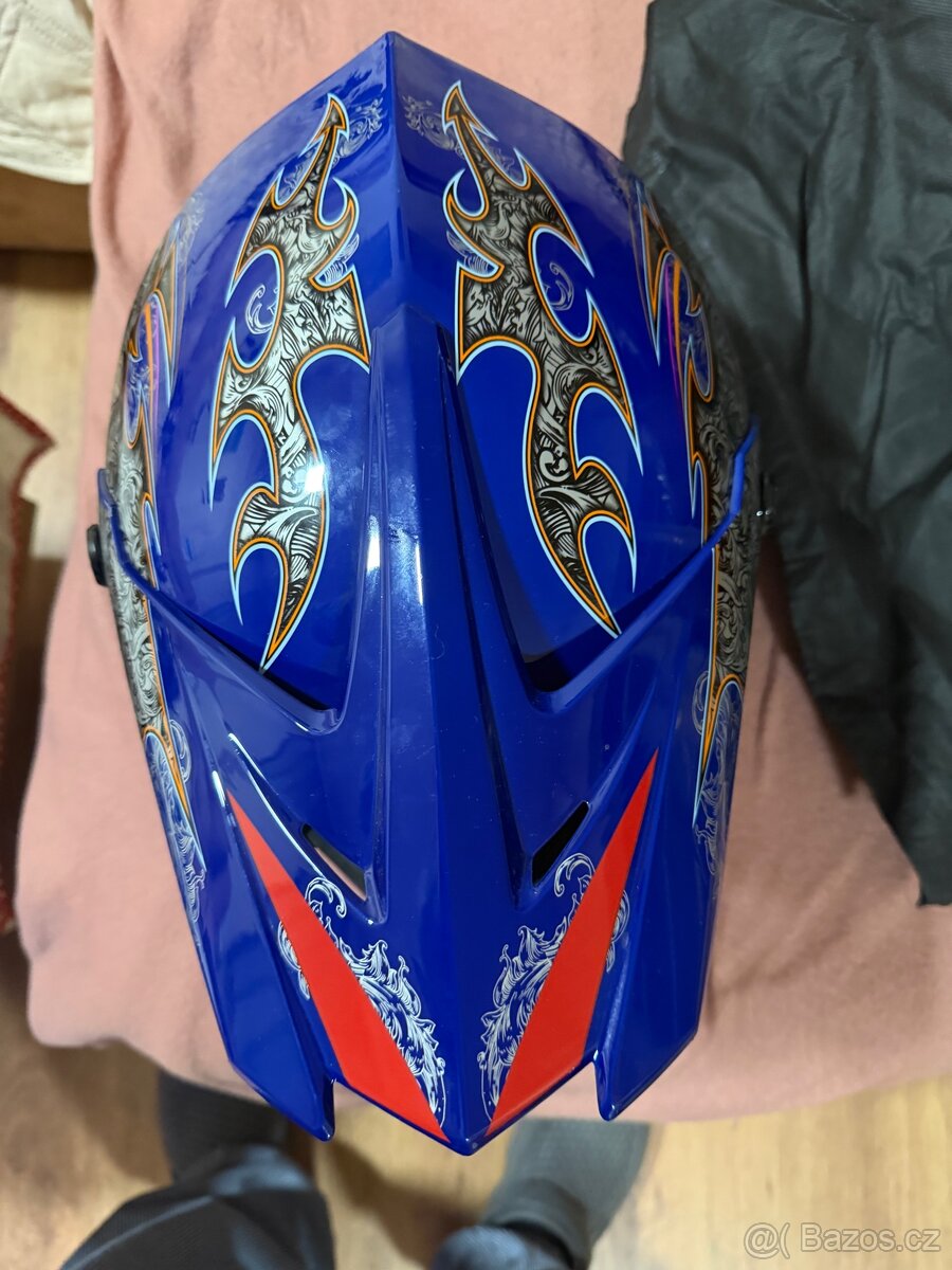 Dětská helma 7-9let - 6