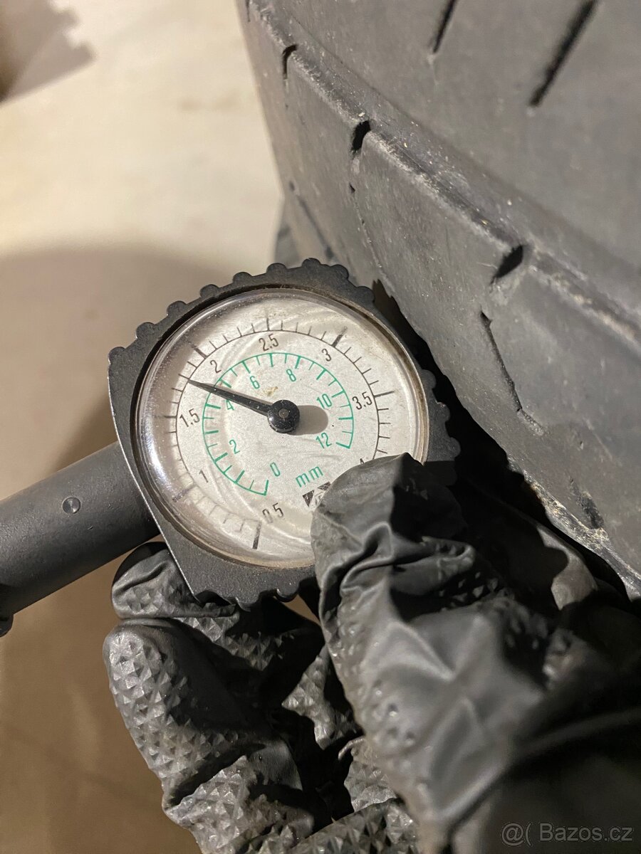 Pneu 215/75 R16C - 6