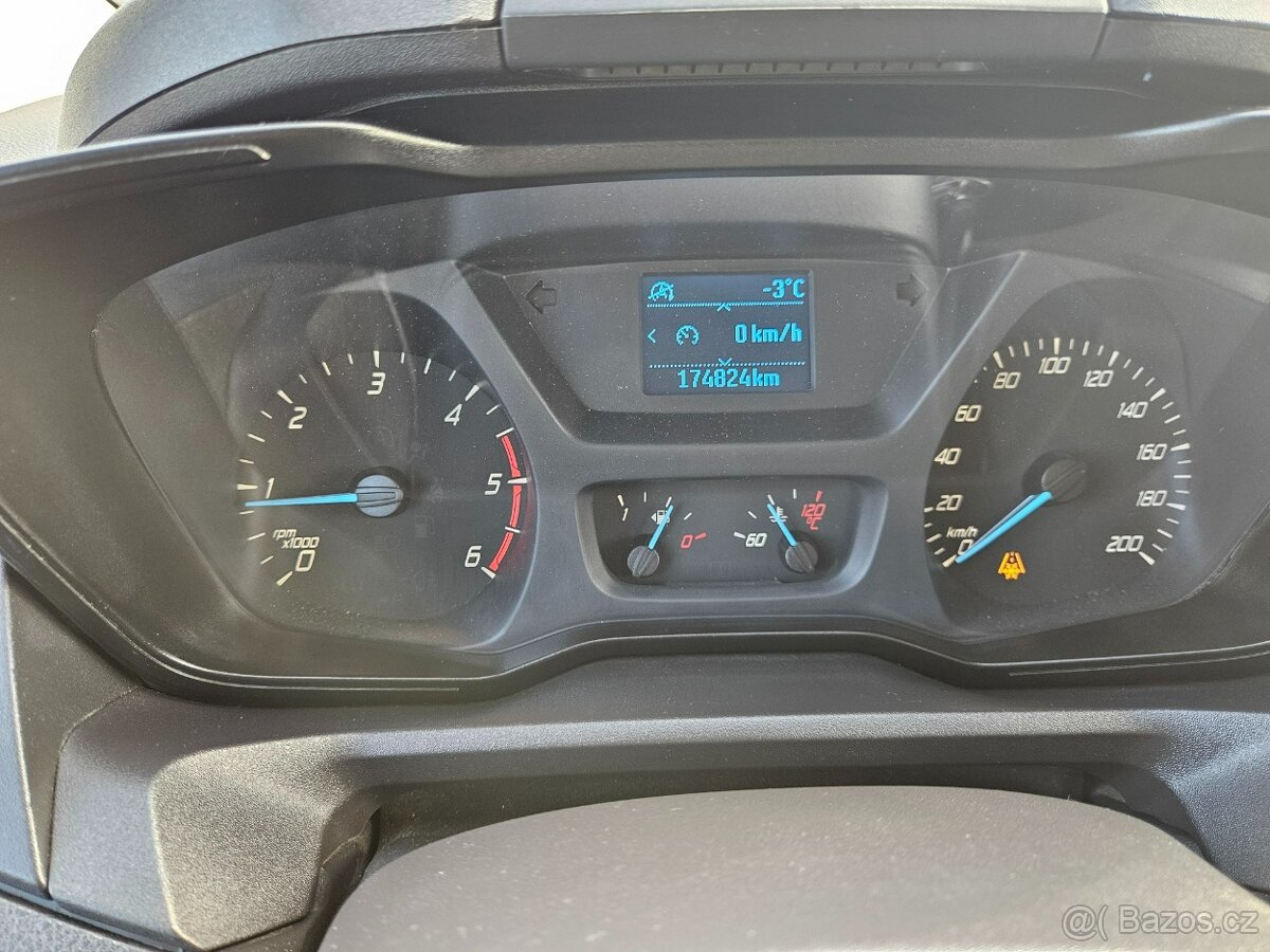 Transit Custom 2,0 TDCi 96 kW 6 míst L1H1 - 6