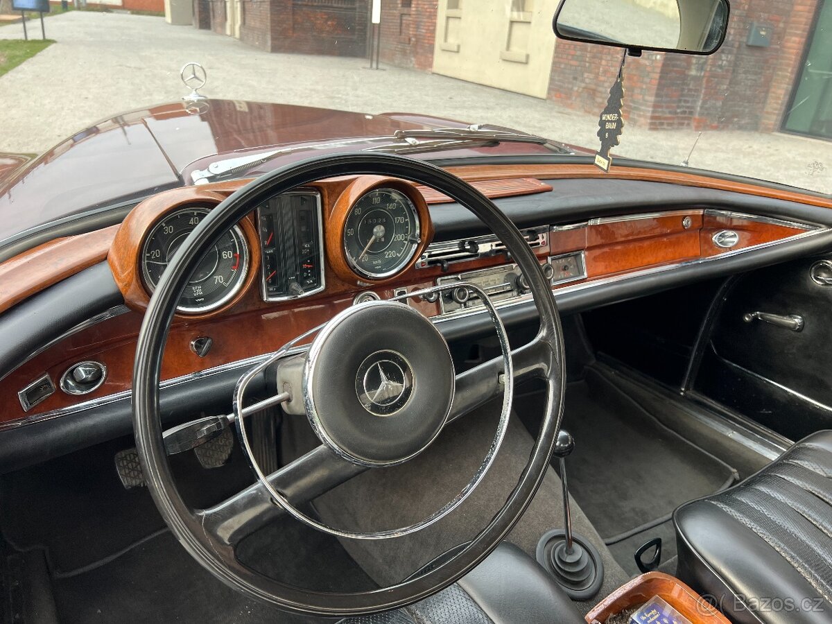 Mercedes Benz 250 SE/C W111 - 6