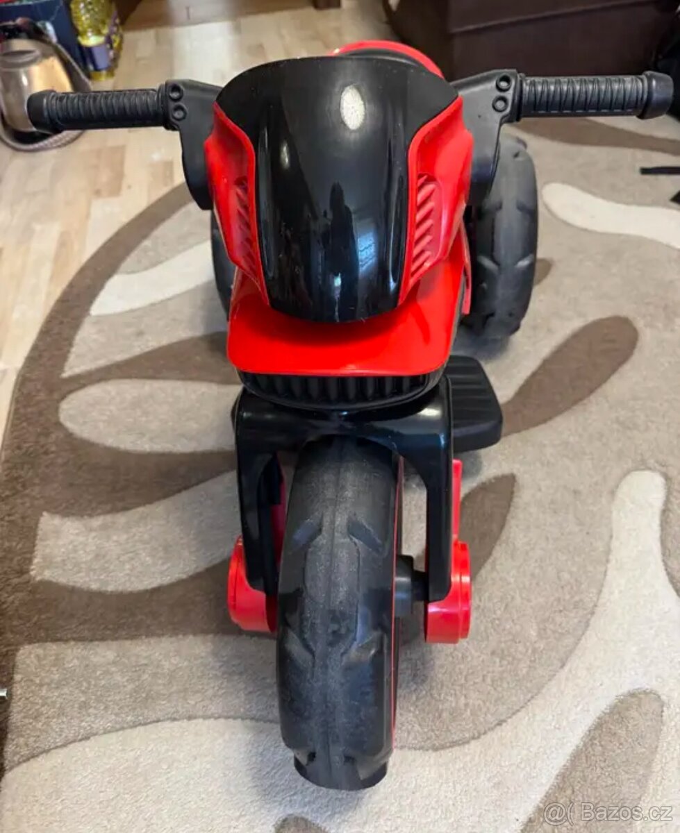 Dětská elektrická motorka Baby Mix POLICE červená. 1 300 Kč - 6