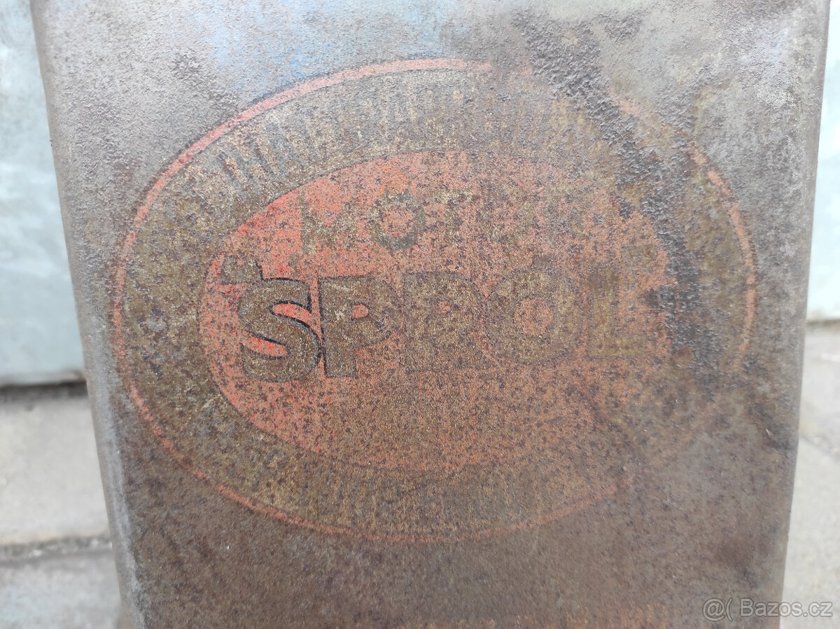 stará plechovka od oleje - 6