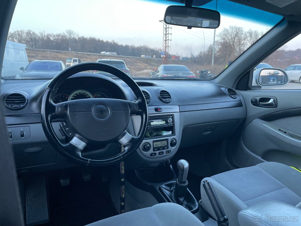 Lacetti Chevrolet - 6