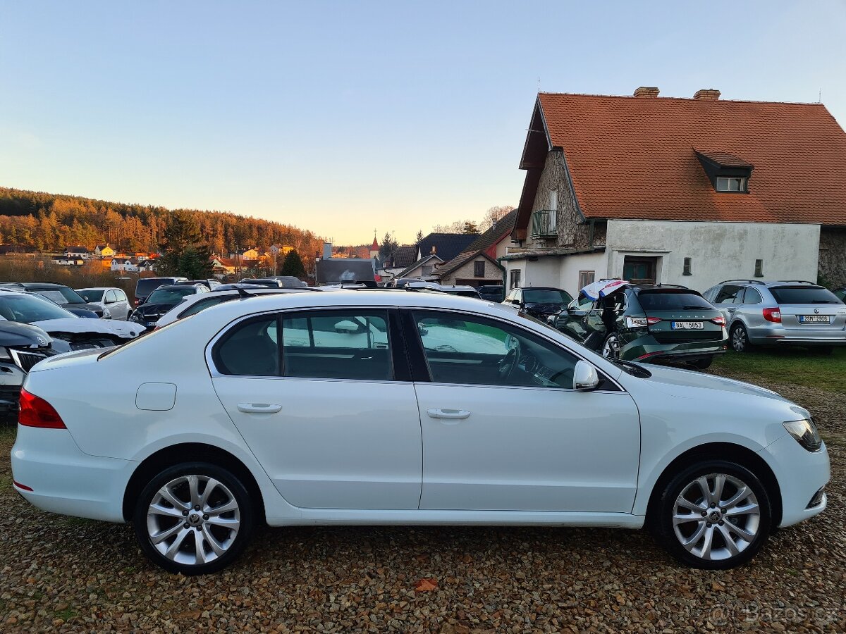 ŠKODA SUPERB II 2.0 TDi / 103 kW 4x4 - 6