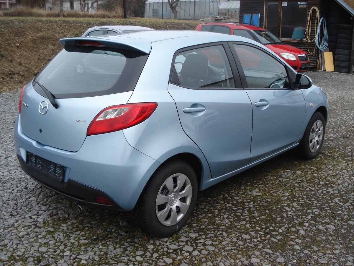 Mazda 2/1.3i/GT-E,MODEL 2011 - 6