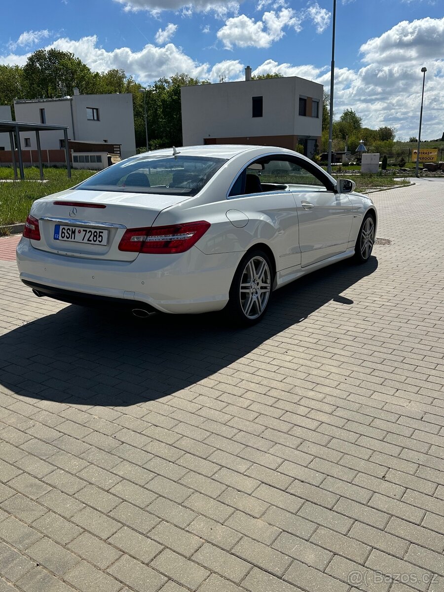 Mercedes-Benz E 350 cdi coupe, AMG paket, 170kW - 6