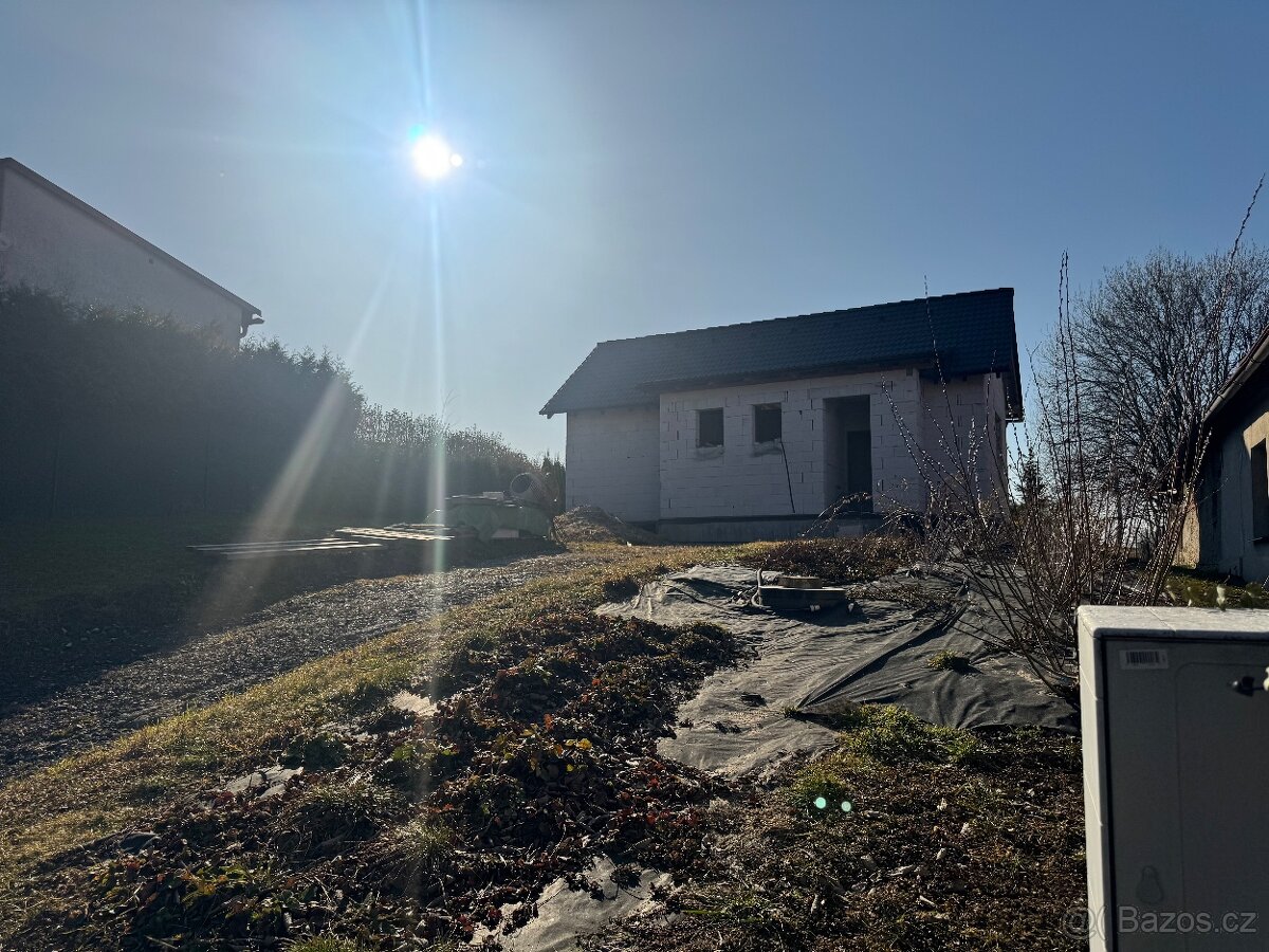 Prodej hrubé stavby rodinného domu 3+kk v obci Bukovina u Hr - 6