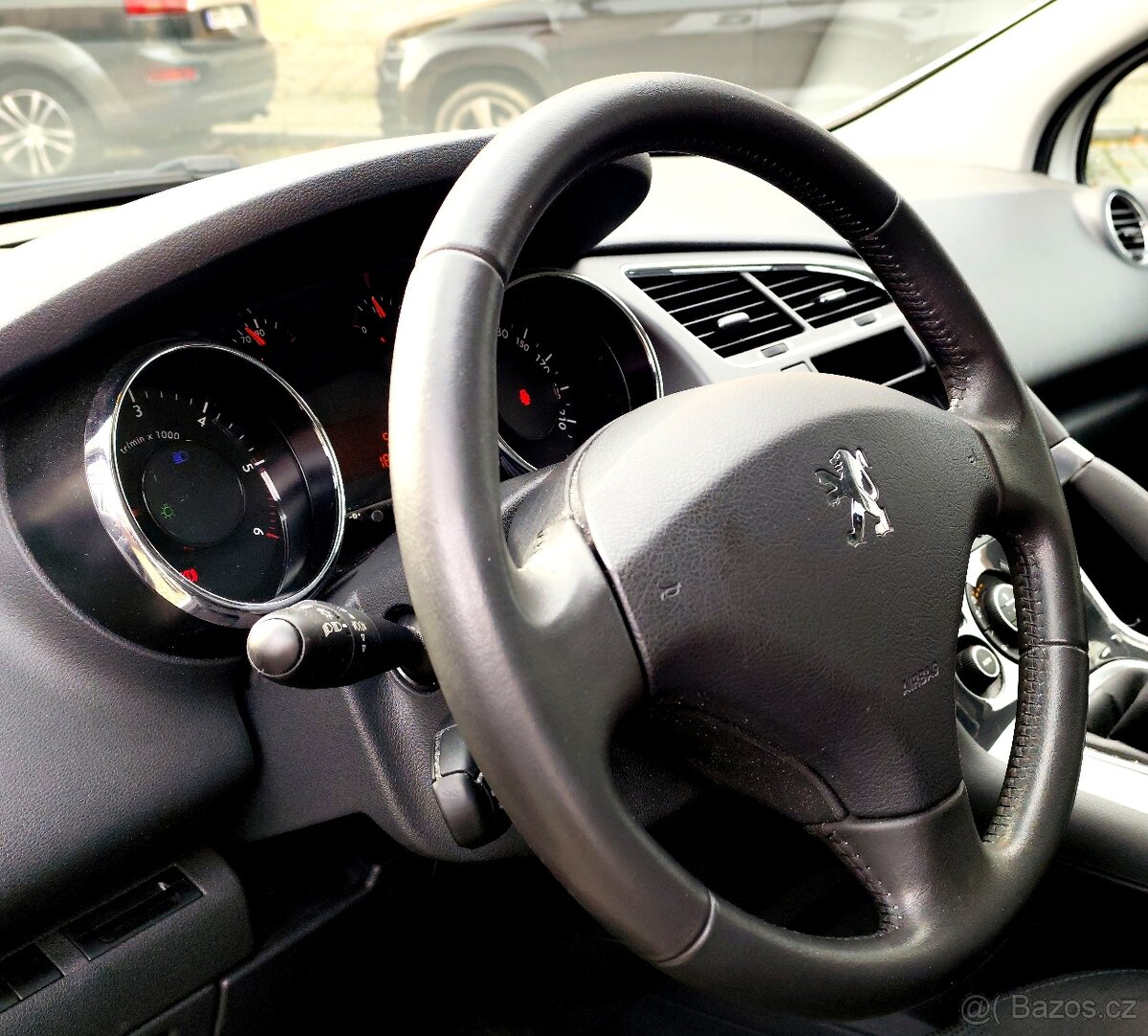 Peugeot 3008 SUV/Kombi původ CZ jediný majitel 1.6HDi 2013 - 6