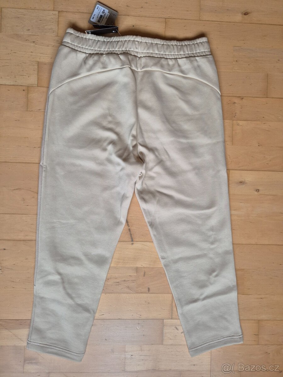 Prodám NOVÉ dámské tepláky PUMA - 6