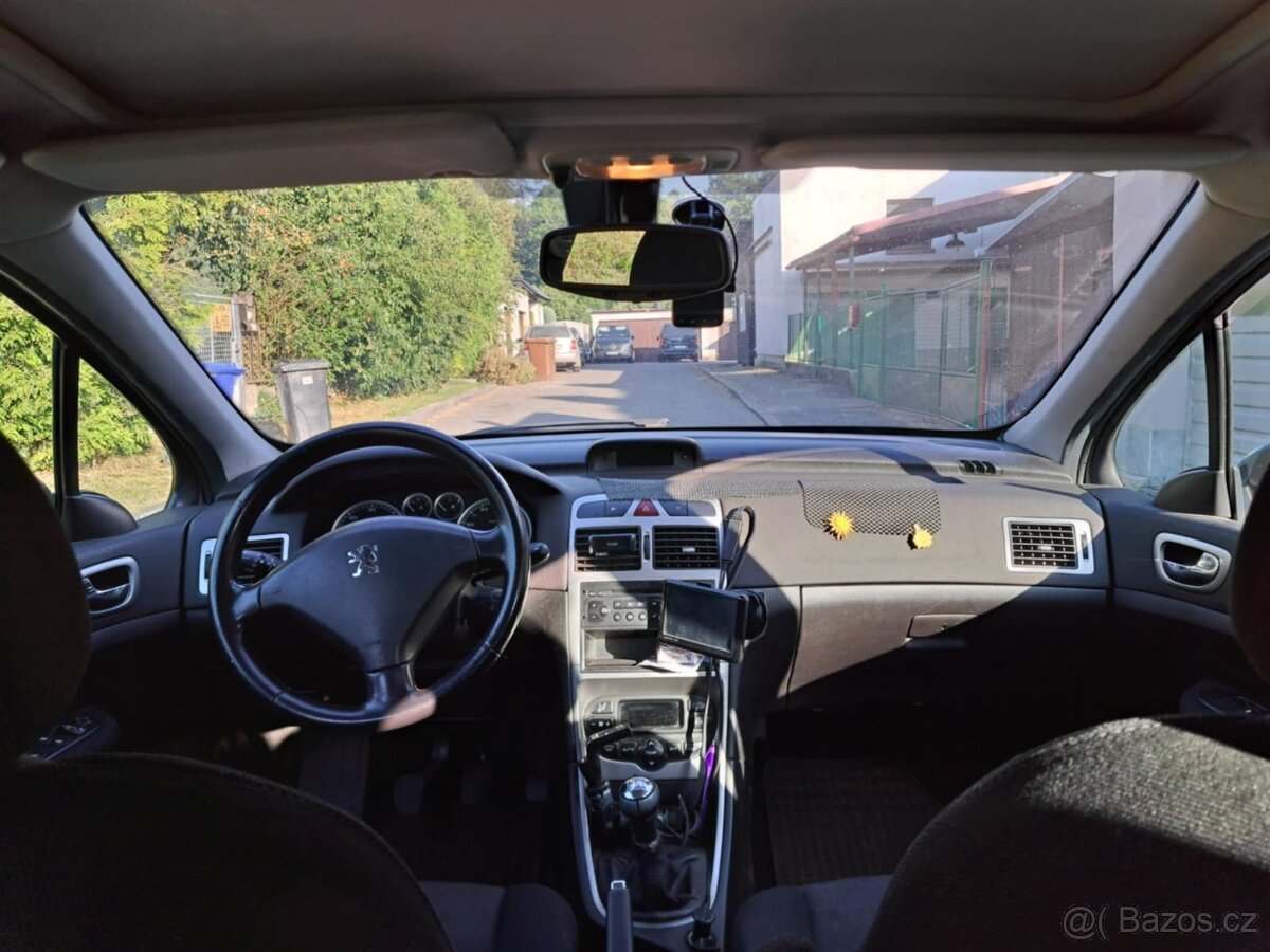 Osobní auto PEUGEOT 307 SW - 6