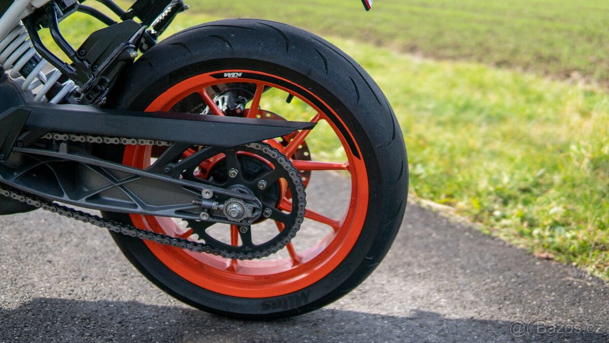 KTM Duke 390 - 6