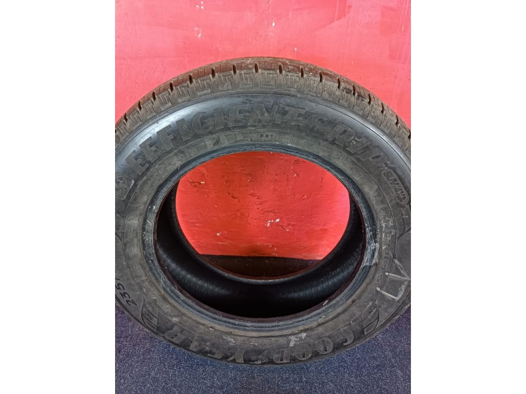 235/65 R17 104 Y LETNÍ Goodyear Efficientgrip SUV 4x4 - 6