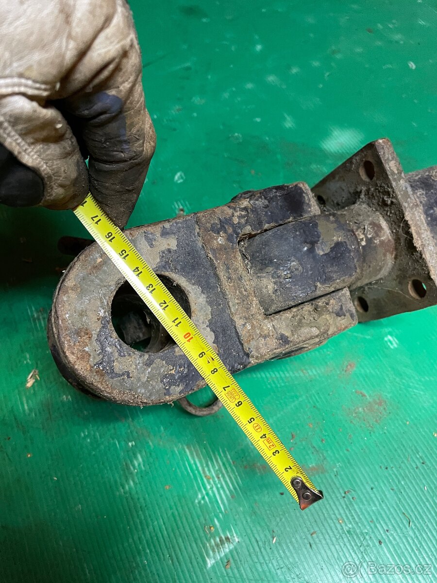 Závěs průměr 40mm rozteč 80x55 Traktor..... - 6