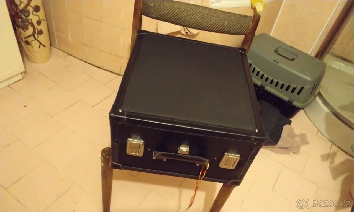 Prodám akordeon delicie junior 24 60 basů - 6