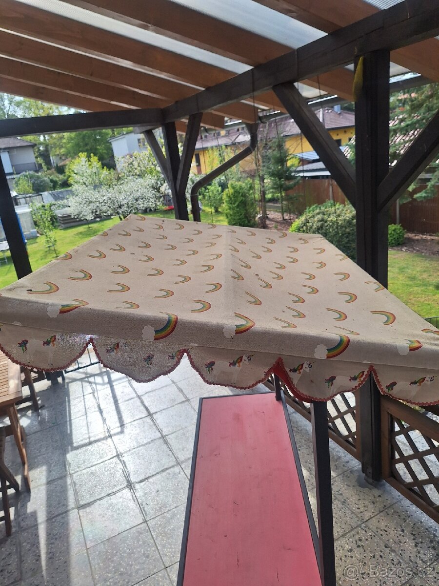 Zmrzlinový stánek ze dřeva - 6