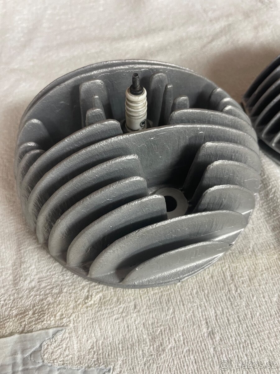 Hlavy motora Jawa 350 Perak typ 18 - 6