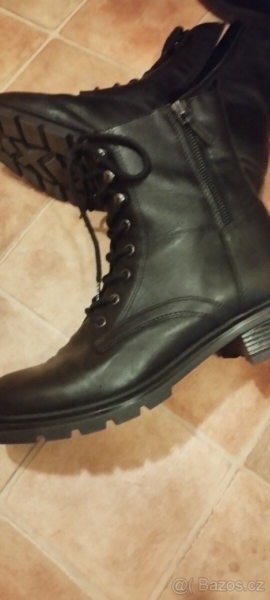 Kožené vyšší kotníčkové boty Baťa vel. 40 - 6