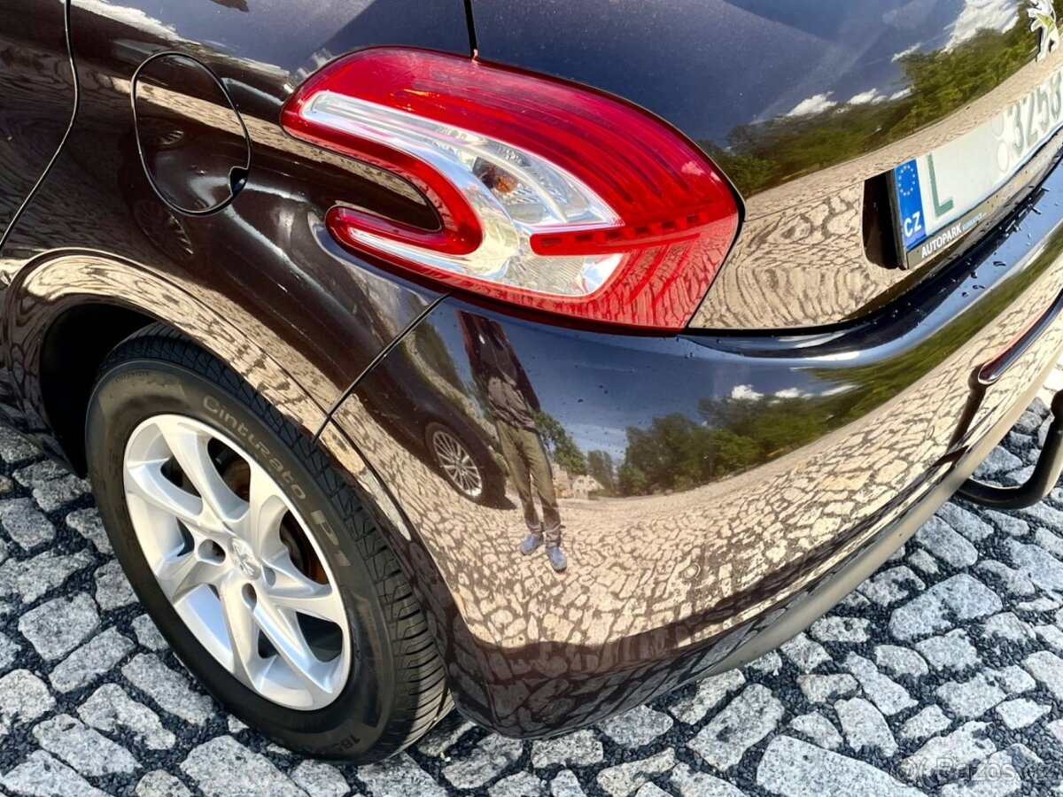 Peugeot 208 1.2 VTi klima, tažné - 6
