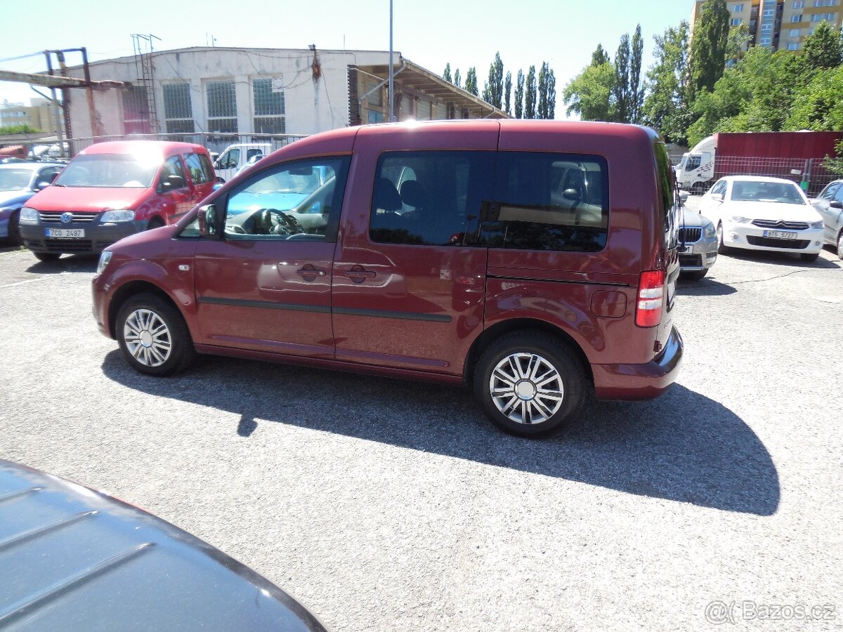 Prodám VW Caddy 1.6TDi,75kw - 6