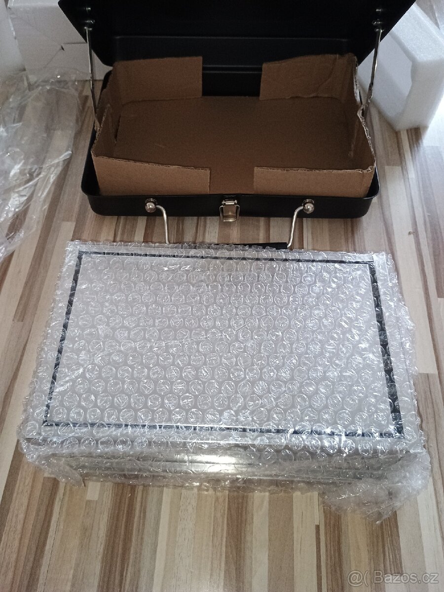 Přenosný kufříkový gril - 6