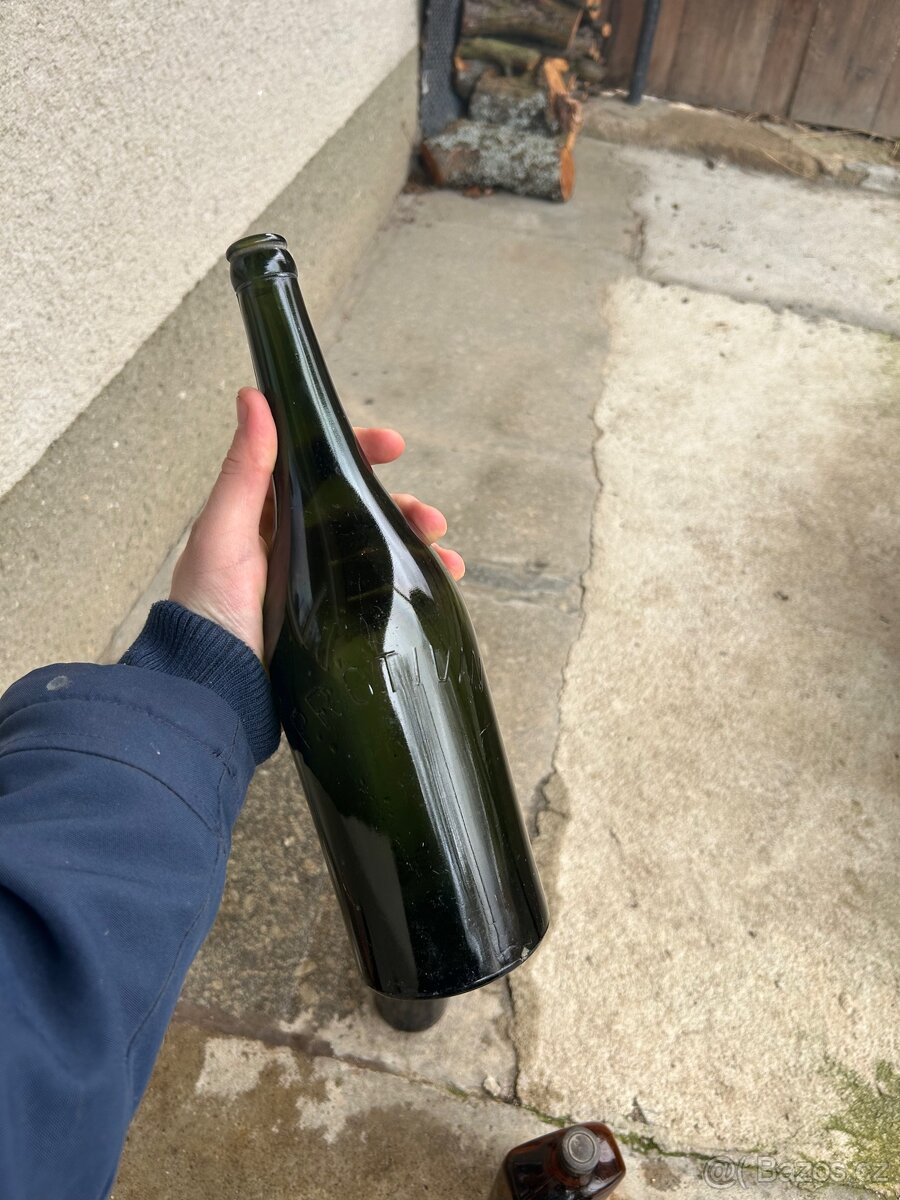 STARÉ PIVNÍ LAHVE PROTIVIN - 6