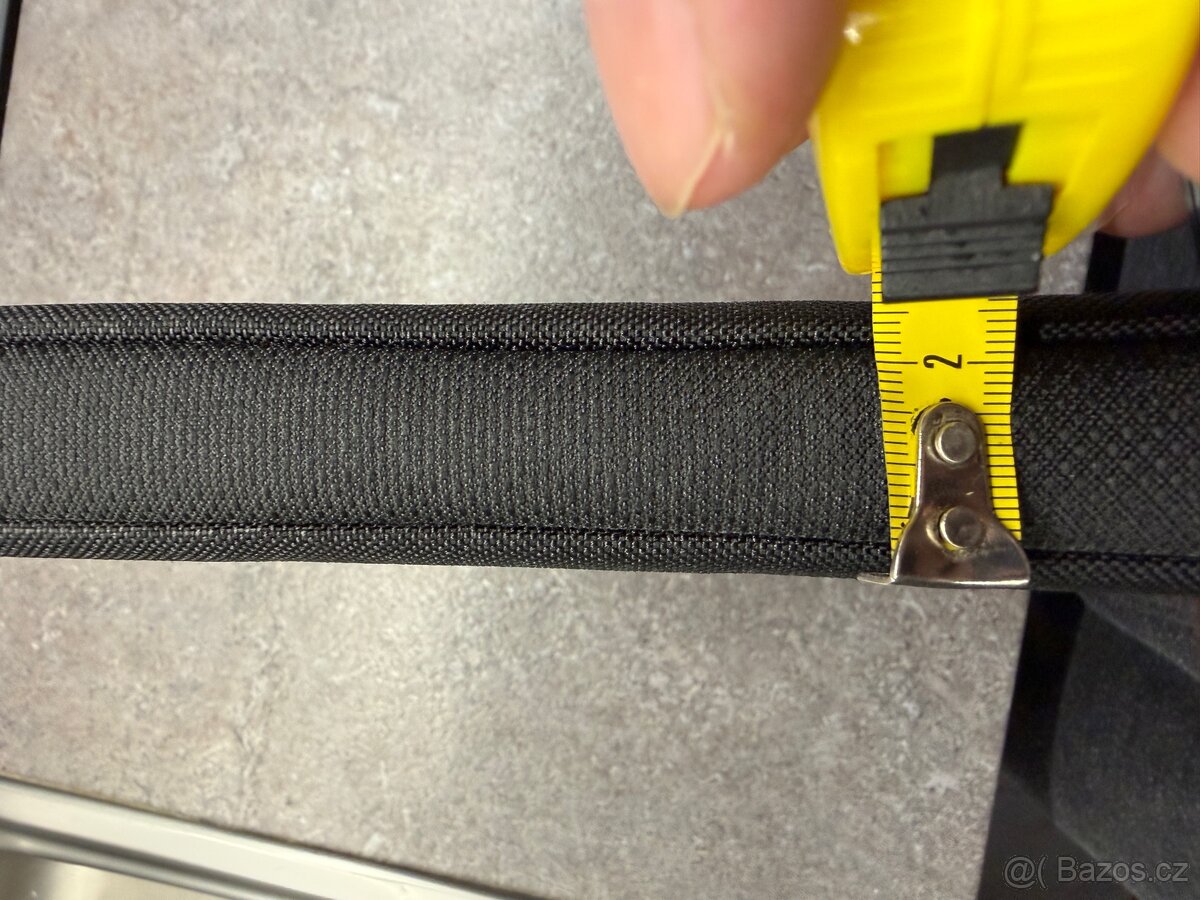 Case Logic Ibira 13,3" pouzdro - 6