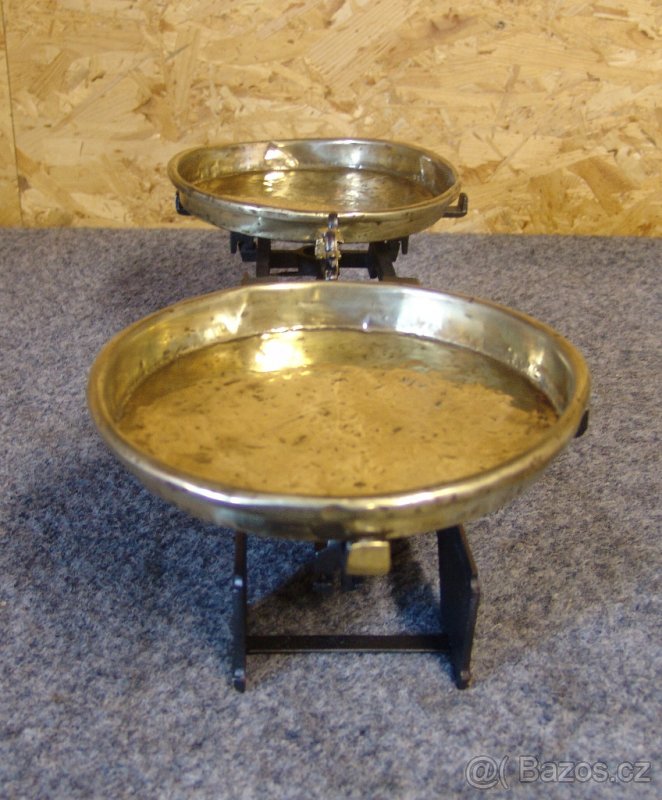 Starožitné váhy " Rekord - 6