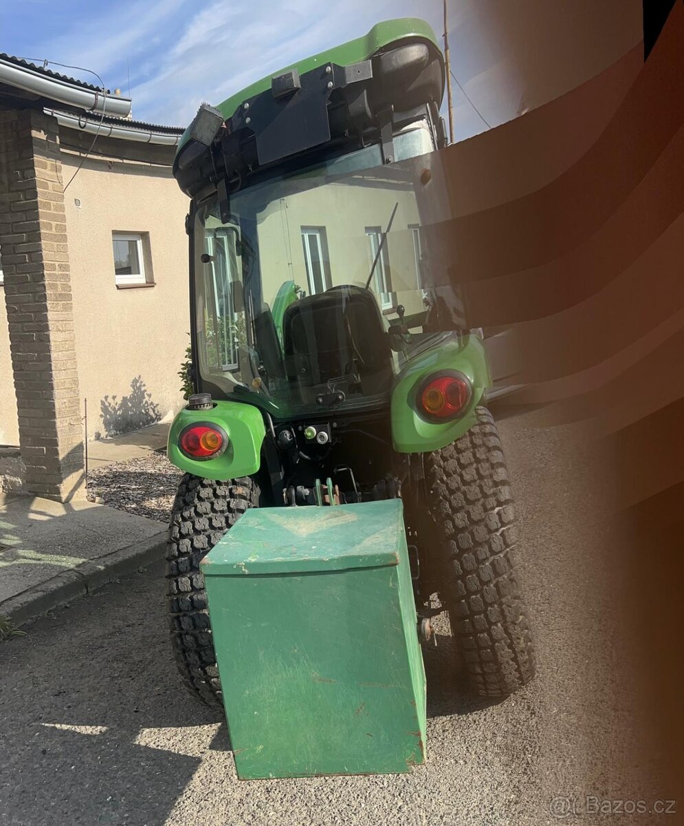 Traktor John Deere 3720 + nakladač - 6
