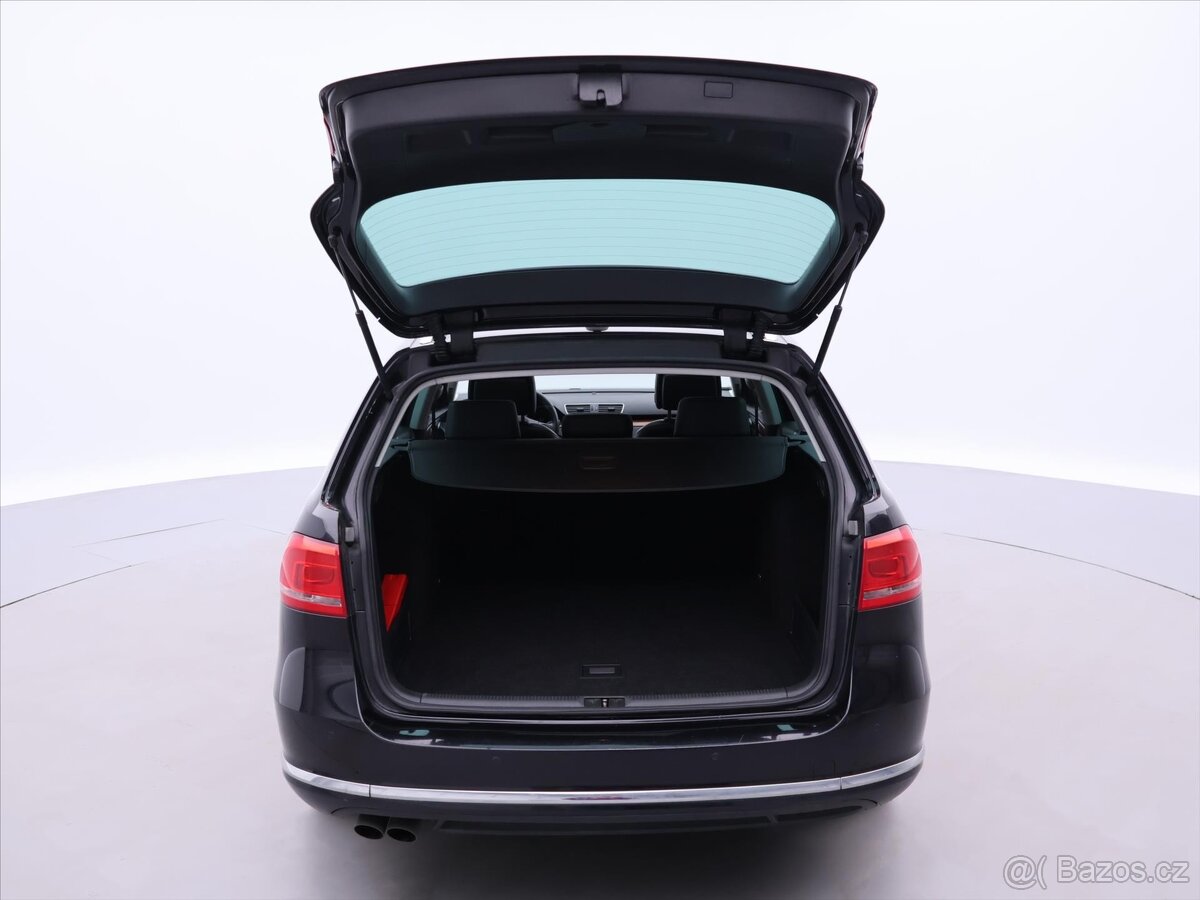 Volkswagen Passat 2,0 TDi 103kW Highline Kůže (2011) - 6