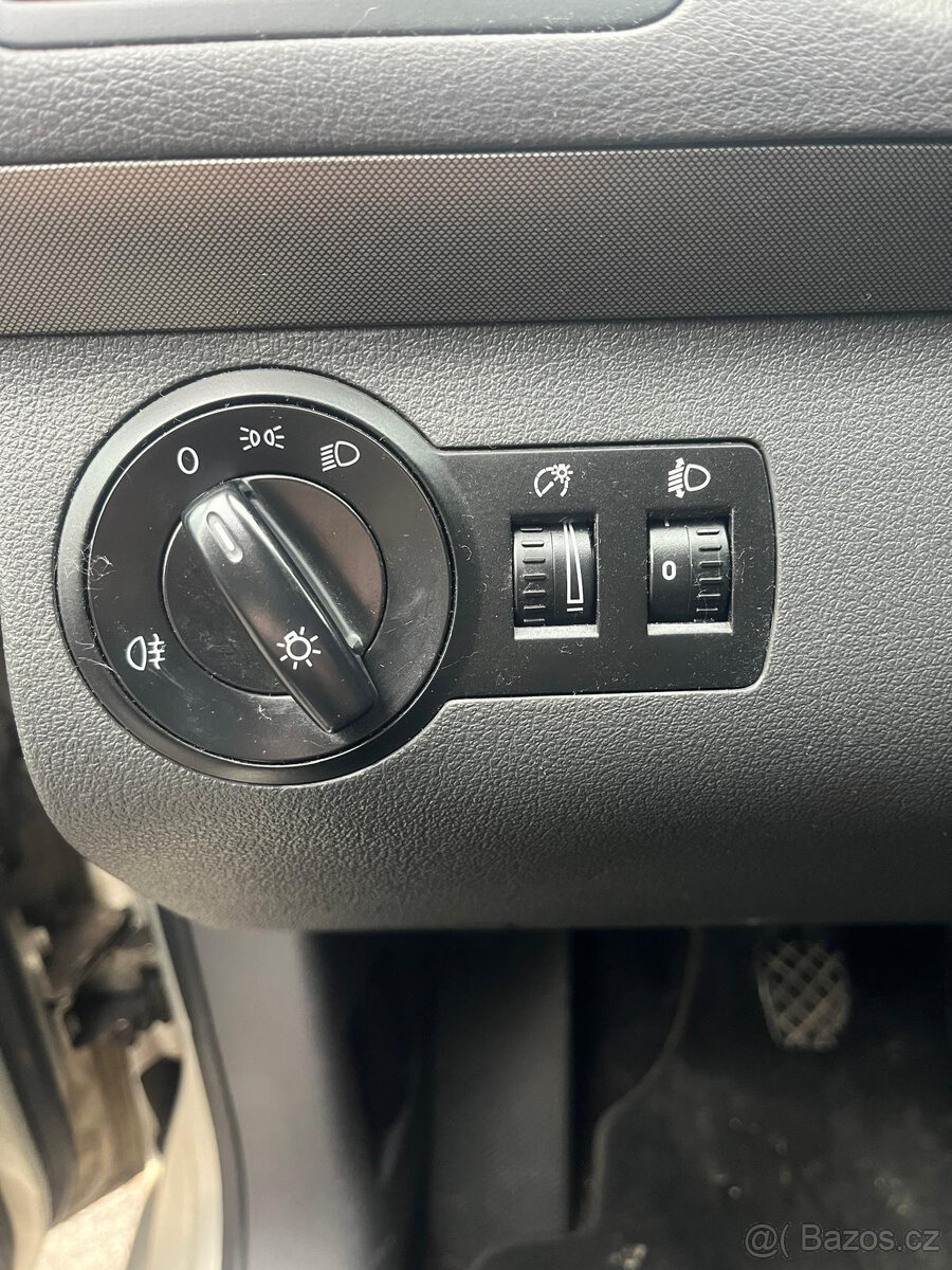 Volkswagen Touran 2.0D EcoFul - 6