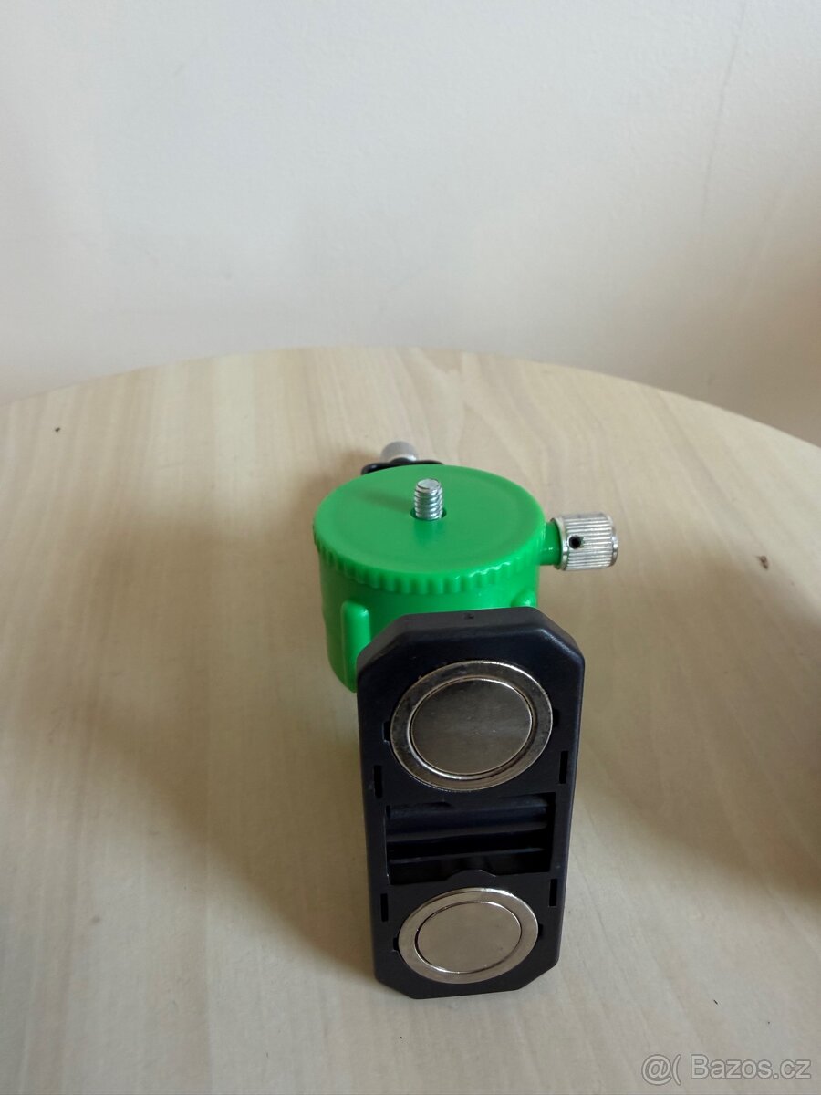 Křížový laser (1104) - 6