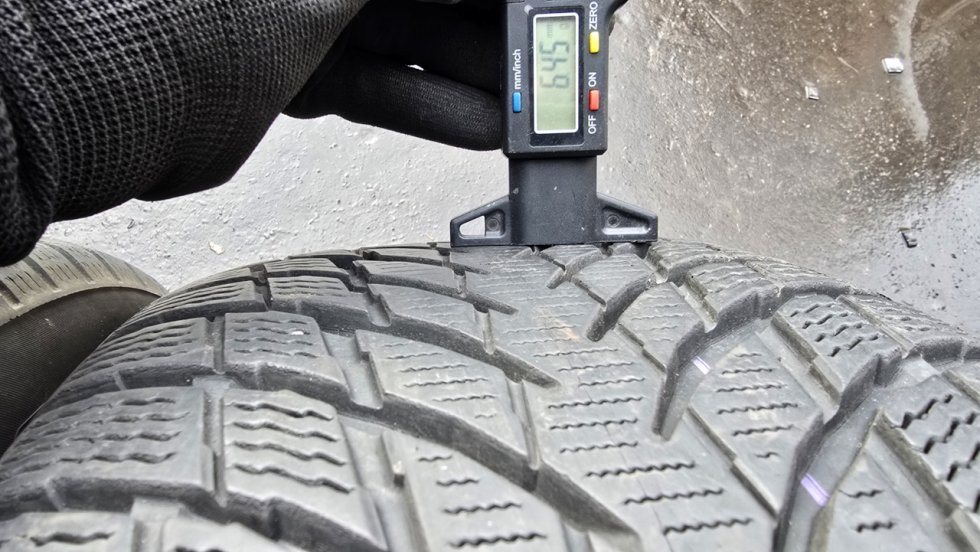 Zimní pneu 225/55/17 Nokian - 6