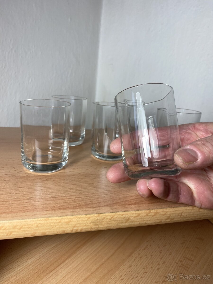 Starožitné skleničky 6 ks - 6