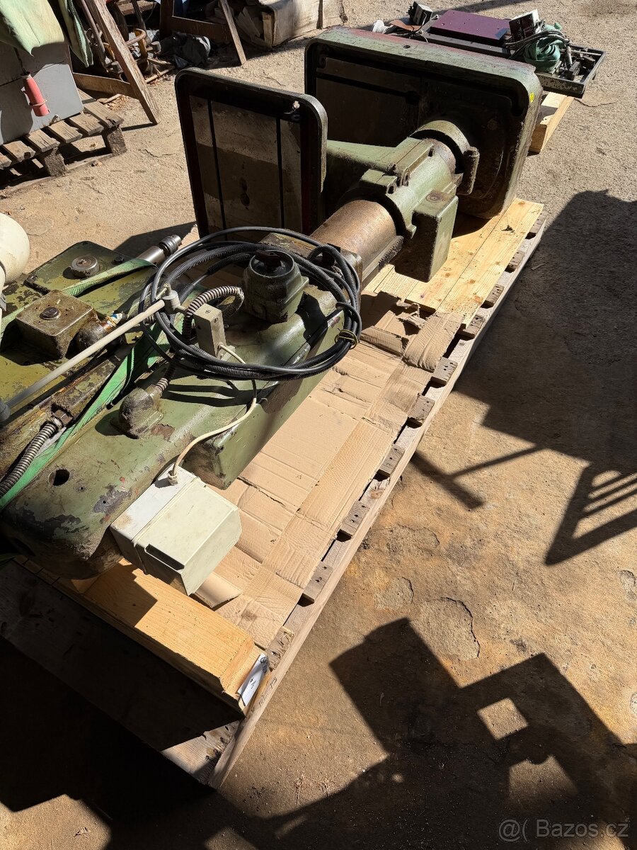 Stojanová vrtačka - 6