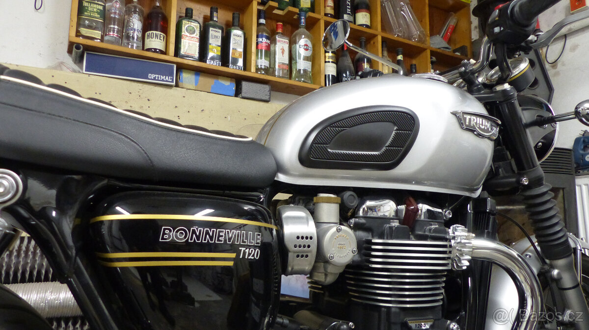Triumph bonneville T 120 - 6