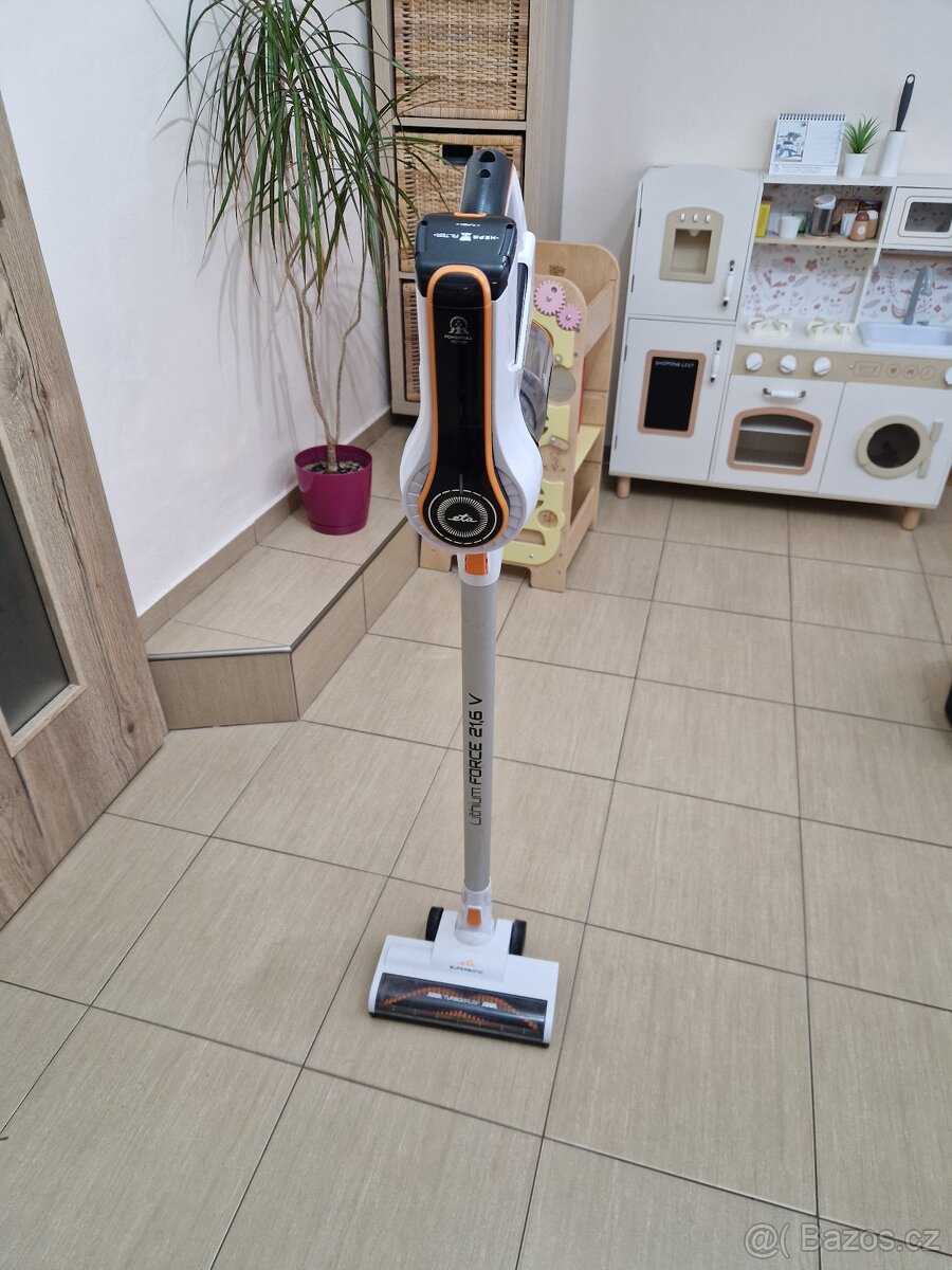 Tyčový vysavač ETA Supersonic 1231 - A - 6