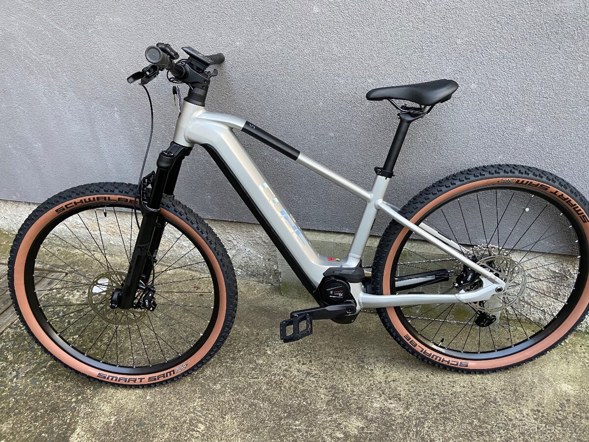 Cube Reaction Hybrid SLX - 6