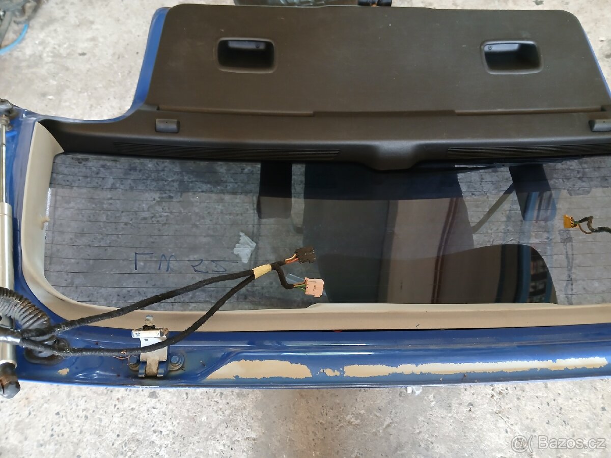 5 dveře golf 4 modrá LW5Z - 6