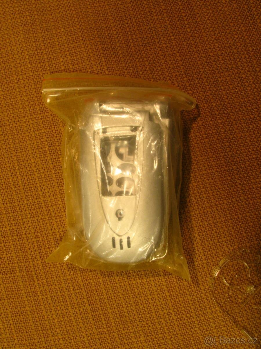 Kryt MOTOROLA V66 rok ~ 2000+ - 6