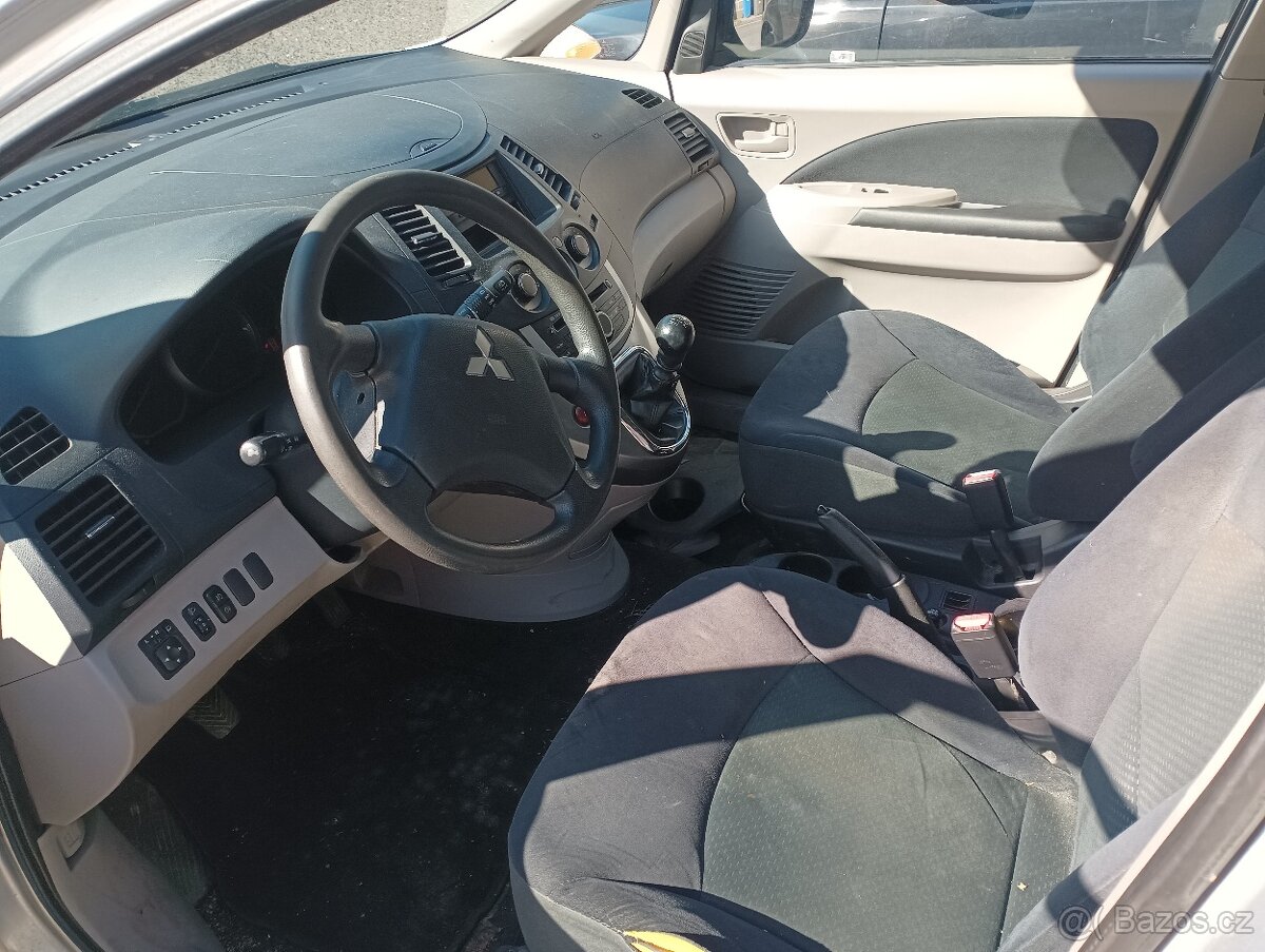 Mitsubishi Grandis r.v.2006, 2.0tdi - 6