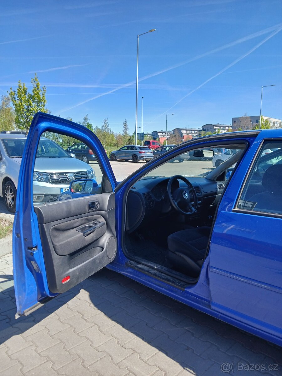 VW Golf 4 - 6