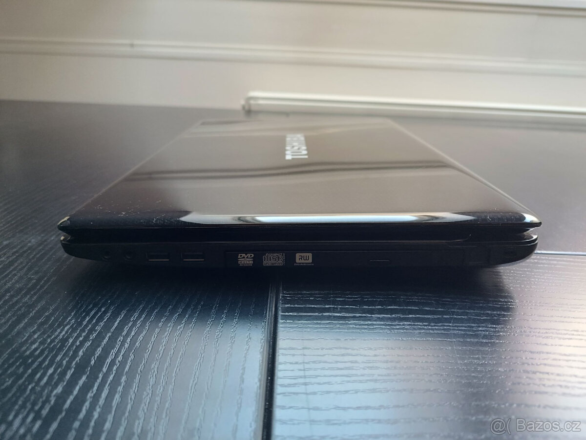 Notebook TOSHIBA SATELLITE L670 - 6