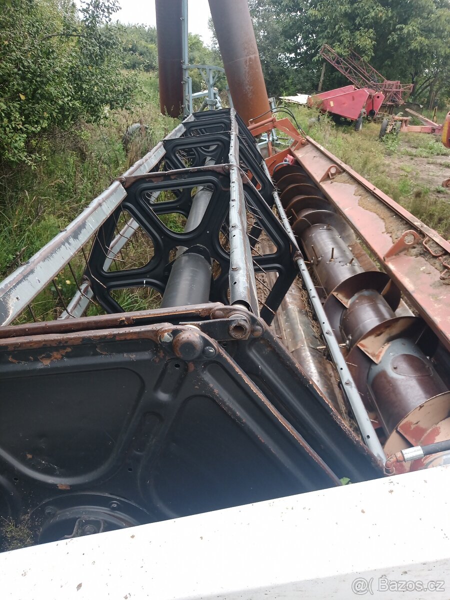 rozpredam kombajn NH626 vozik adapter - 6