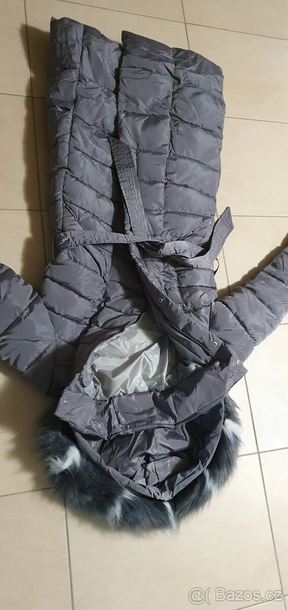 Prodám dámský šedý kabát s kapucí - 6