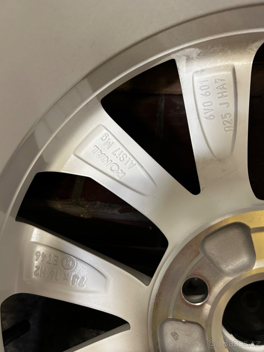 Prodám nová alu kola Italia 7x16 ET46 a nové pneu - 6