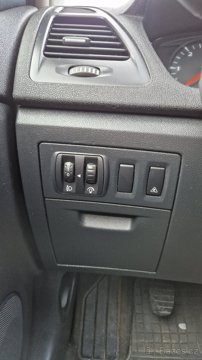 Prodám Renault Laguna Grandtour III - 6