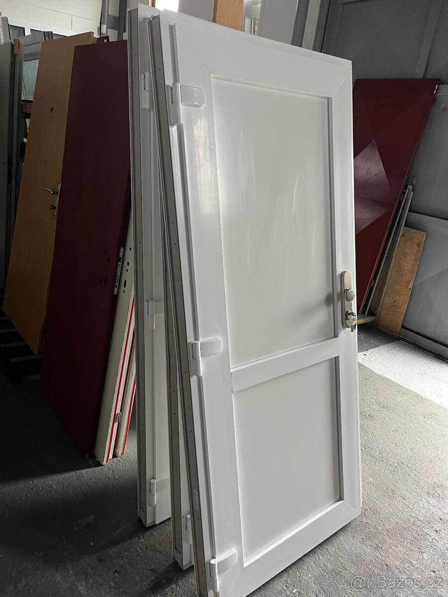 3KS VCHODOVÝCH PLASTOVÝCH DVEŘÍ 92x203 -PLZEŇ - 6