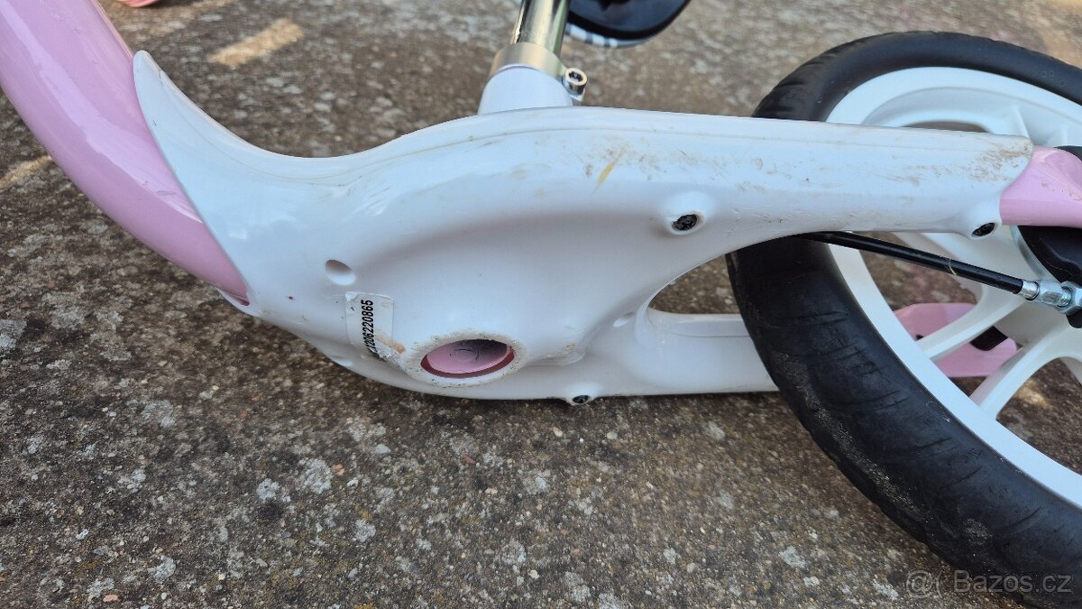 ODRÁŽEDLO LEHKÉ S BRZDOU LIONELO - 6