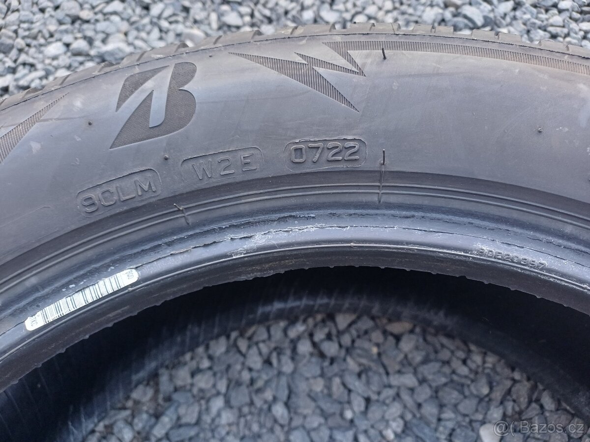 Zimní pneu Bridgestone 215/55/17 98V - 6