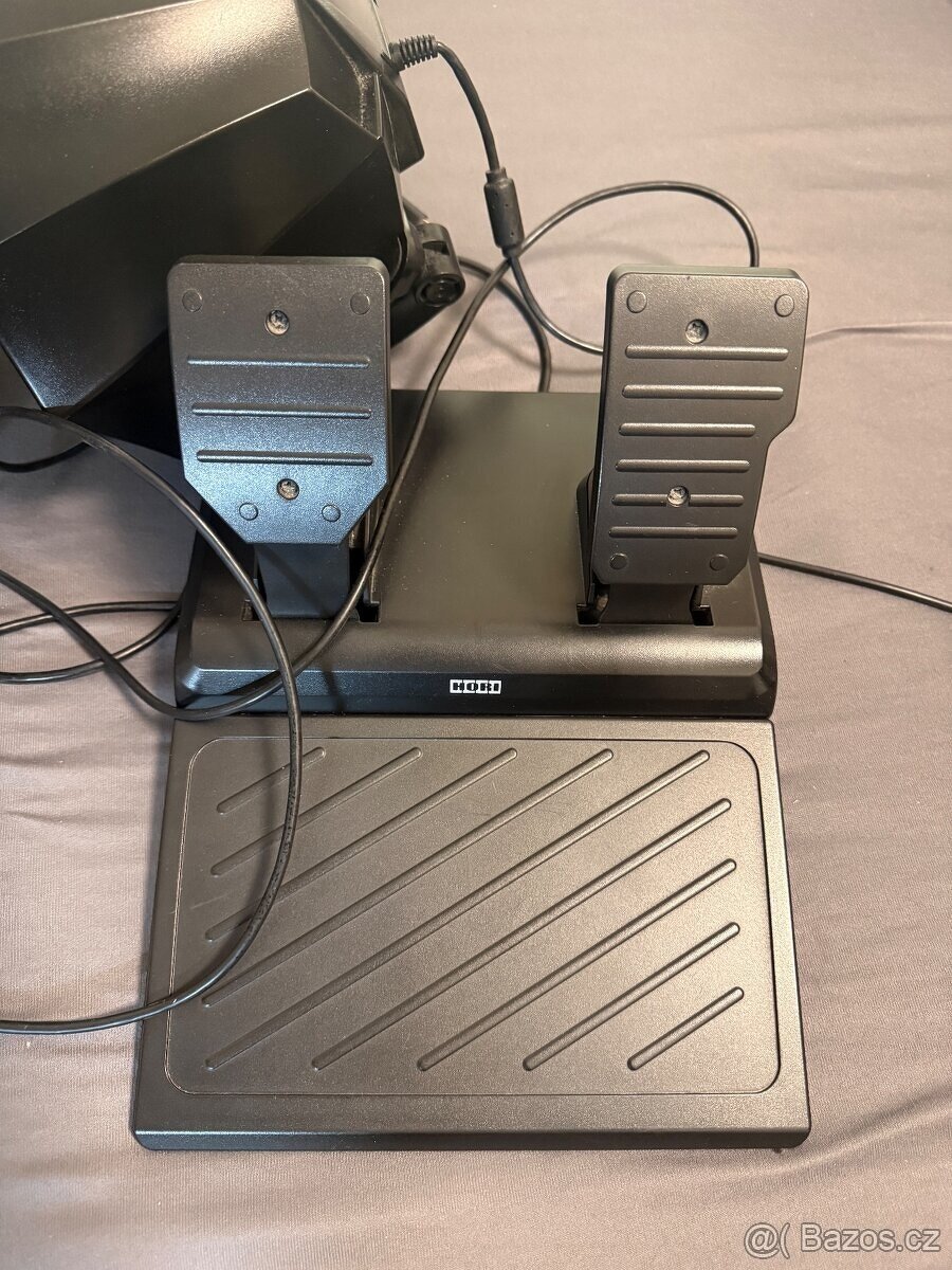 XBOX VOLANT S PEDÁLY V TOP STAVU - 6